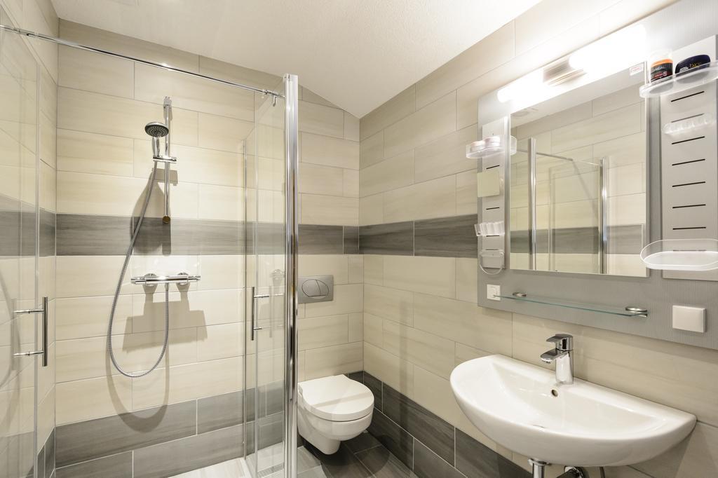 Haus Alpenblick Lofer Apartment Room photo