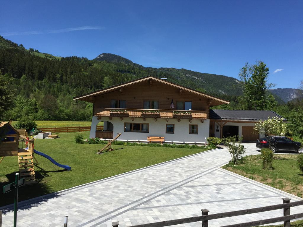 Haus Alpenblick Lofer Apartment Exterior photo