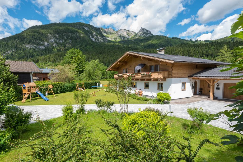 Haus Alpenblick Lofer Apartment Exterior photo